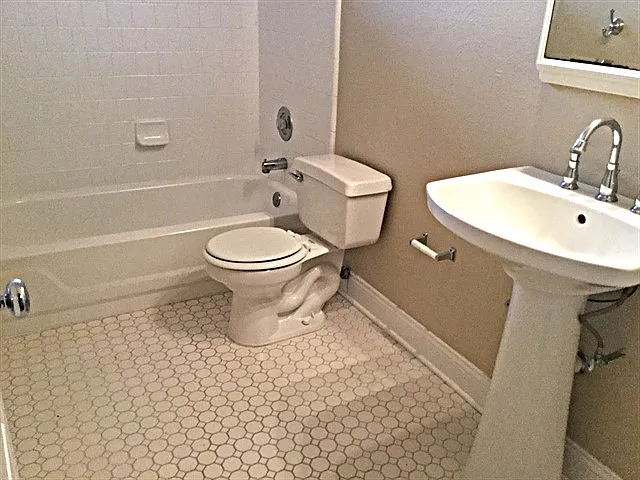 131 Julian Dr — Photo 14