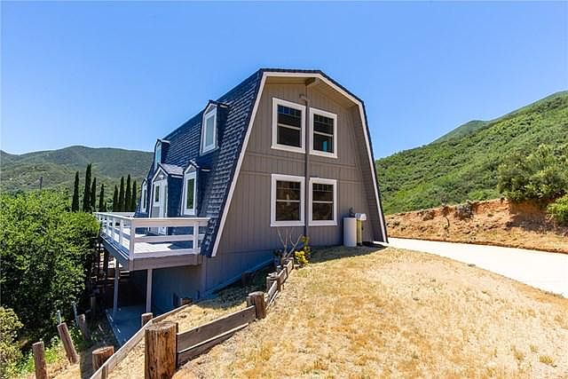 1st image of 15050 Calle Escondido