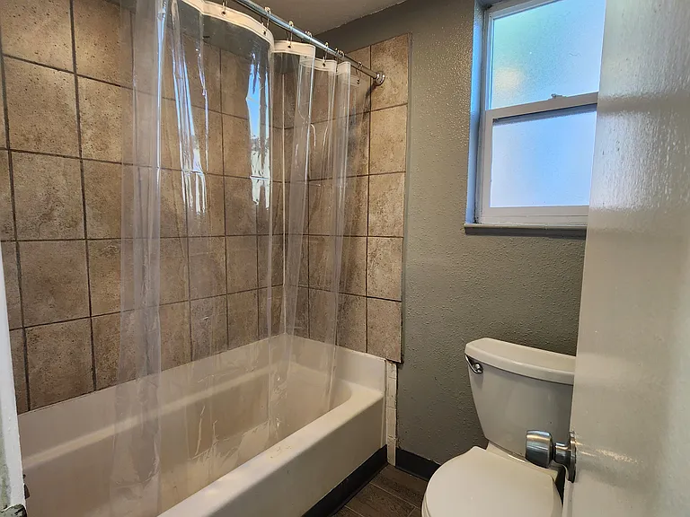 1363 Mobile St #1363 — Photo 13