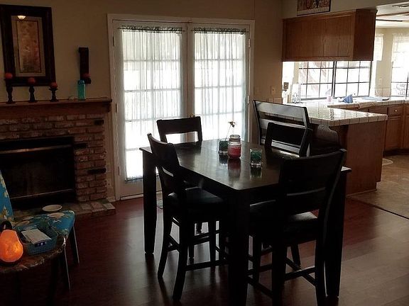 3rd image of 18333 Alder St