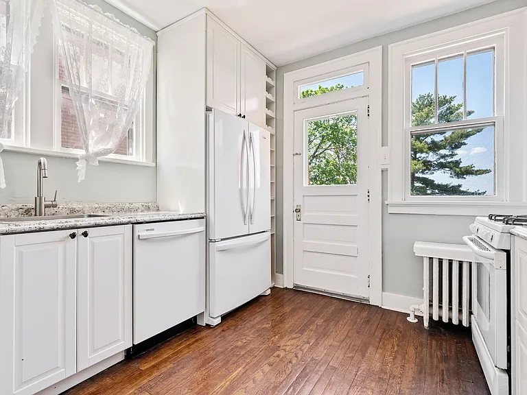 3846 Brownsville Rd — Photo 11