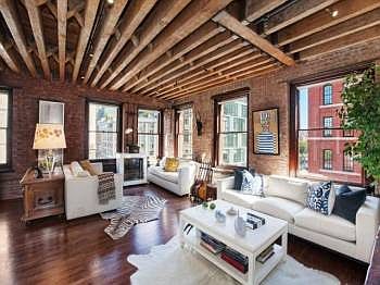 2nd image of 131 Watts St APT 1