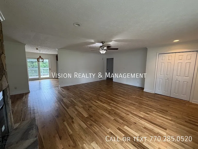 131 Hunters Way — Photo 17