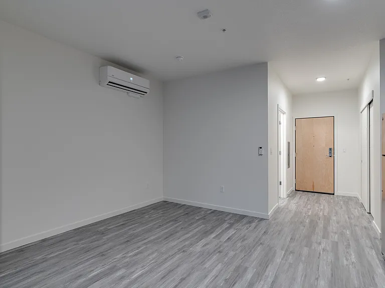The 72nd Apartments — Photo 56