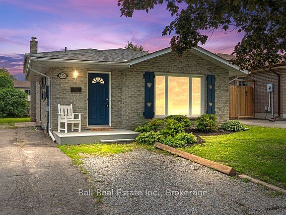 2nd image of 2226 Springwood Rd