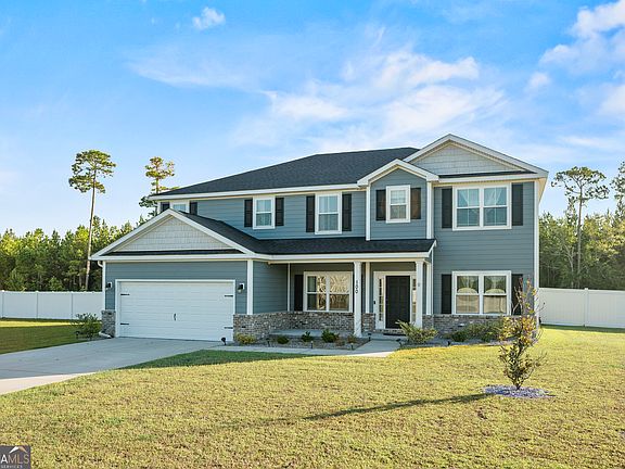 2nd image of 100 Finch Ln