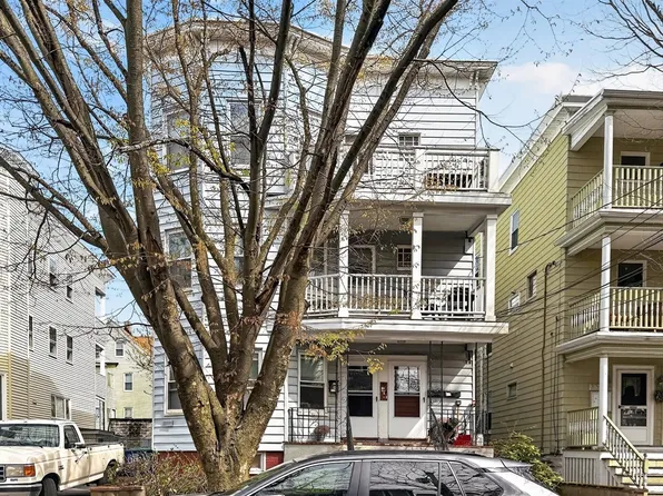 49 Porter St, Somerville, MA 02143