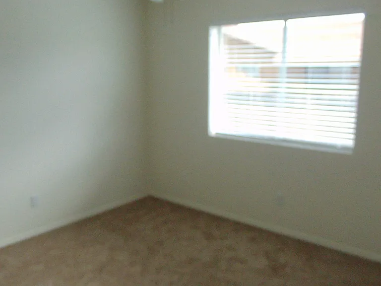 2809 N Superstition Ln #D — Photo 9