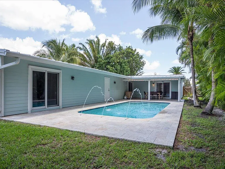 1110 SW 15th St — Photo 31