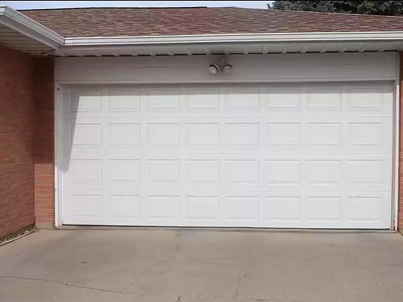 2nd image of 609 Panorama Dr