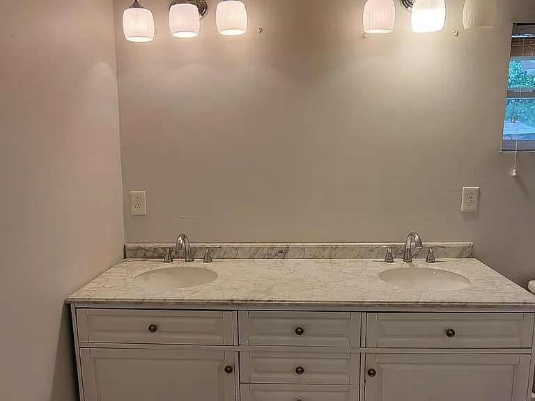 306 W Enterprise St — Photo 15