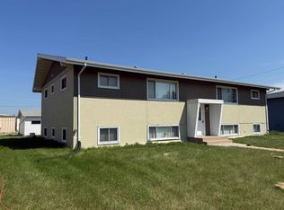 2026 4th St NW, Minot, ND 58703