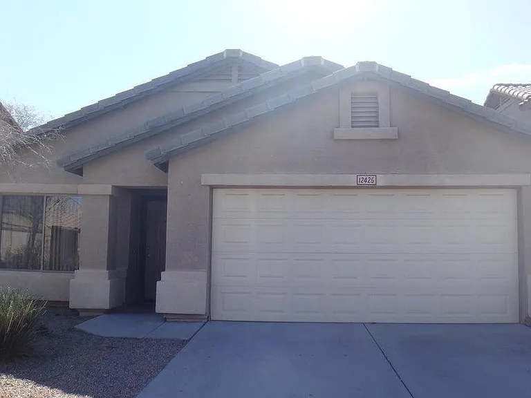 12425 W Missouri Ave — Photo 1
