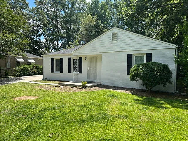 3 bed, 1200 sqft, $2,195 — Photo 1