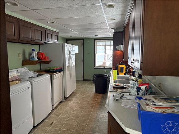 5th image of 14 Grant St