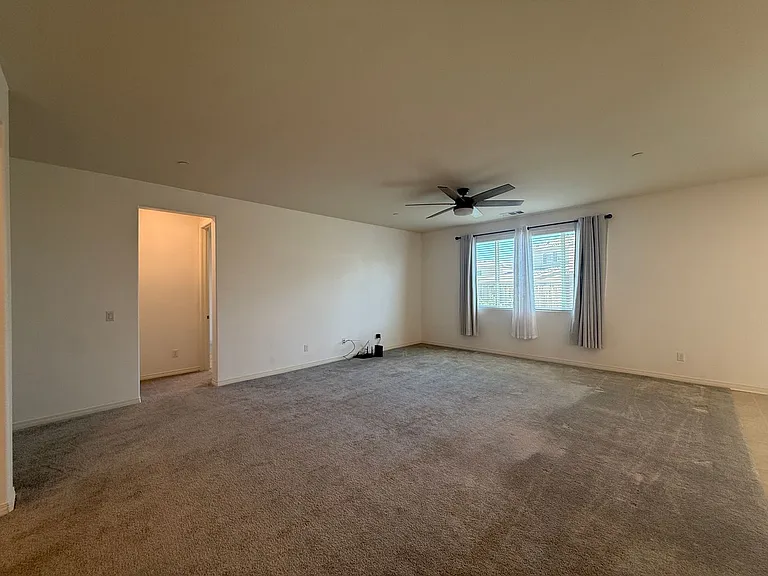 3918 Westbrook Ave — Photo 10