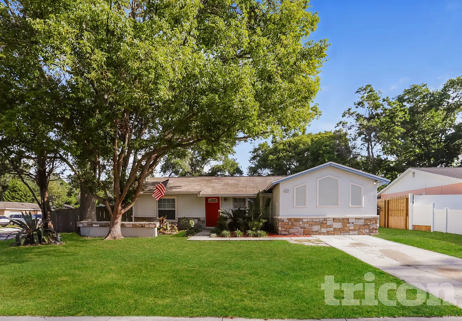 202 Faithway Drive Seffner FL — Photo 1