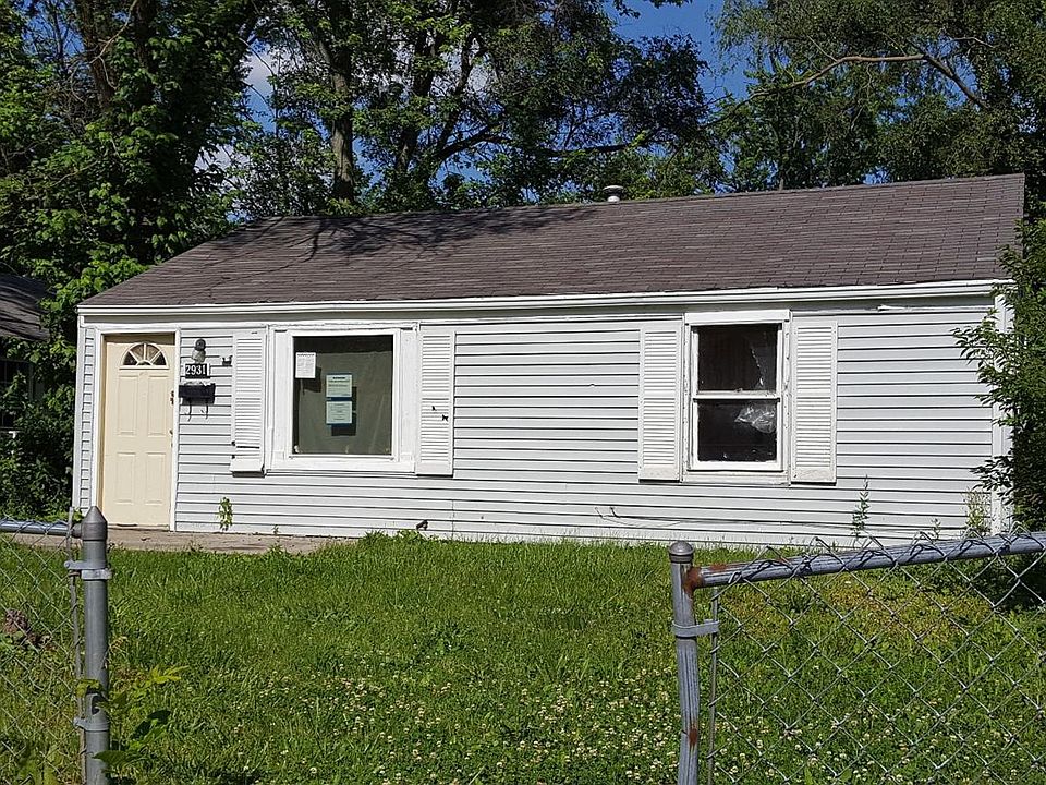 2nd image of 2931 N Drexel Ave