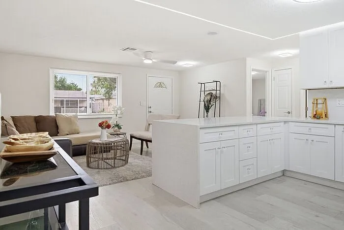 6338 Aberdeen Ave — Photo 4