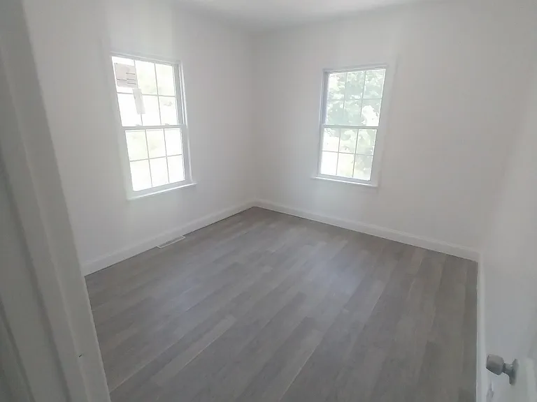 267 Berlin Rd — Photo 4
