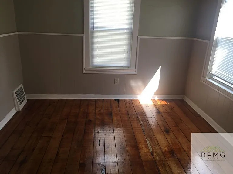 204 Shepard St — Photo 7