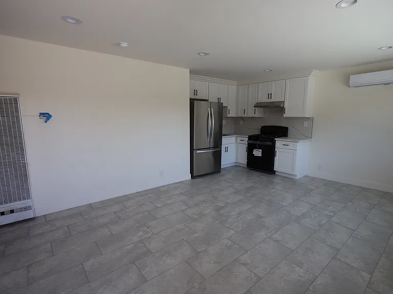 4156 N La Rica Ave #1/4 — Photo 8