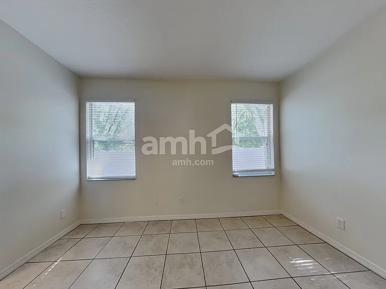 1130 Cherry Valley Way — Photo 8