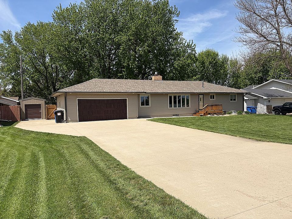 1st image of 7405 N Cliff Ave