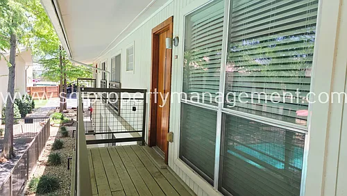 4616 W Lovers Ln Photo 1 4616 W Lovers Ln Photo 1