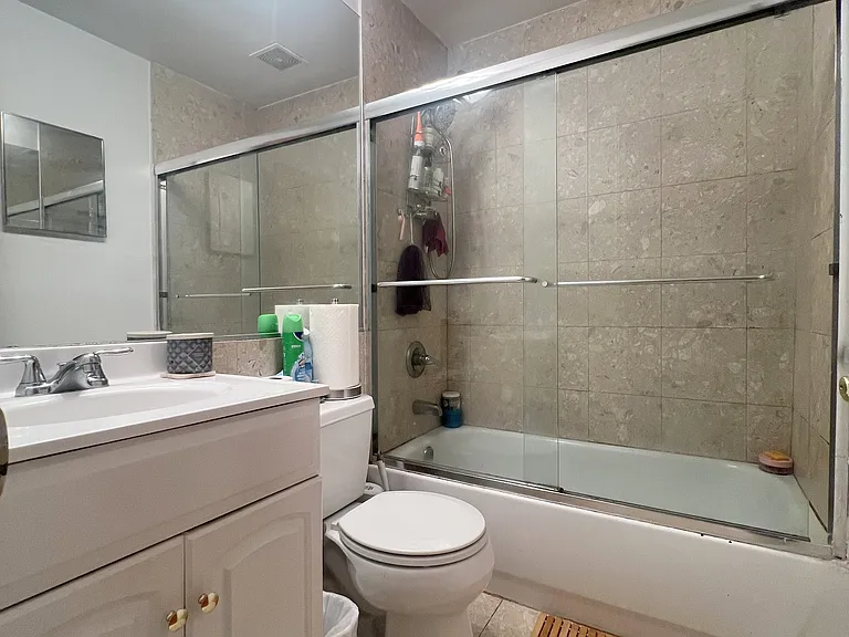 329 E 13th St #1A — Photo 7