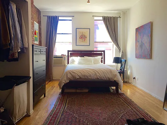 Rented by Bryan L Rozencwaig, LREB | media 21