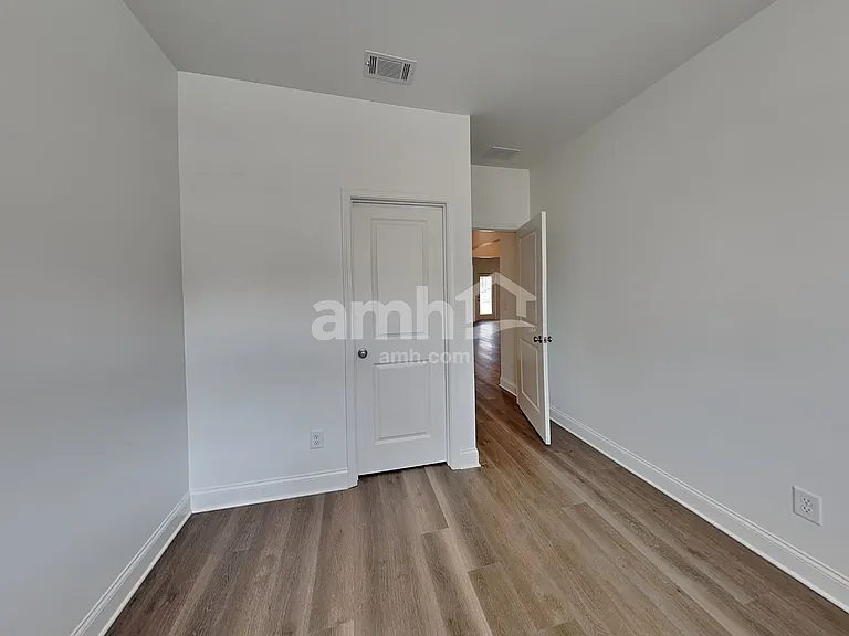 125 Hickory Pointe Rd — Photo 13