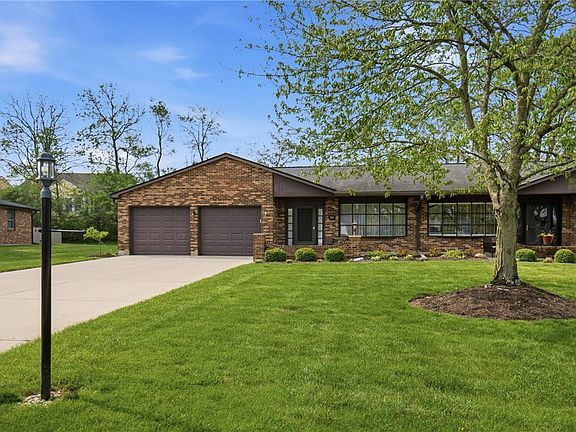 2nd image of 352 Kimbary Dr