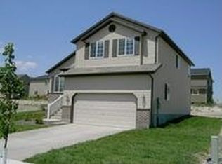 4555 Bridleway Rd, Eagle Mountain, UT 84005