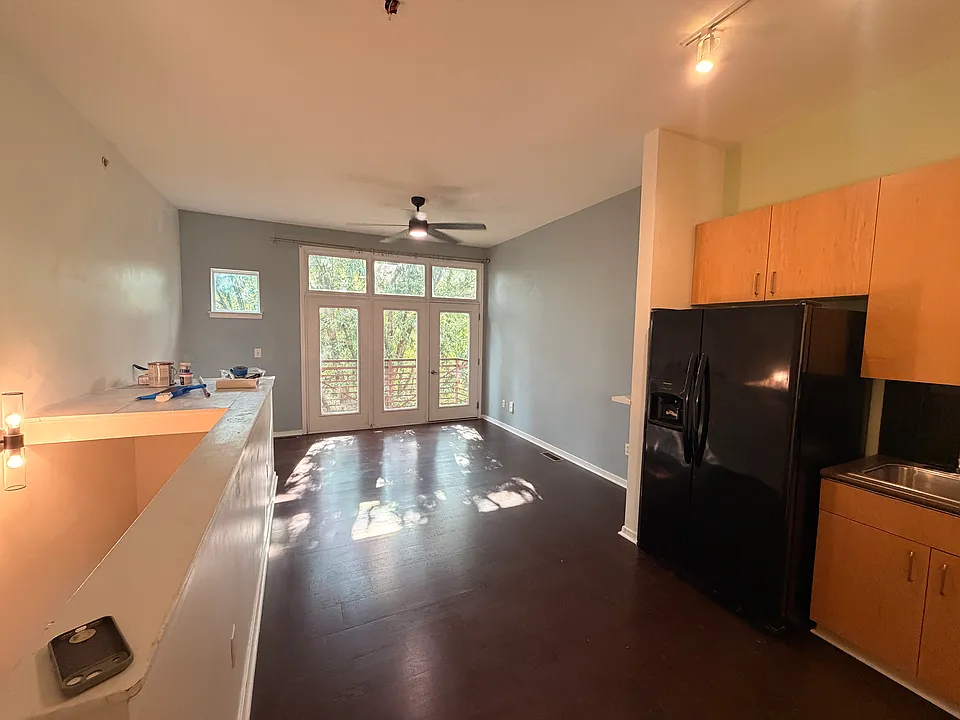 2125 Southend Dr #433
