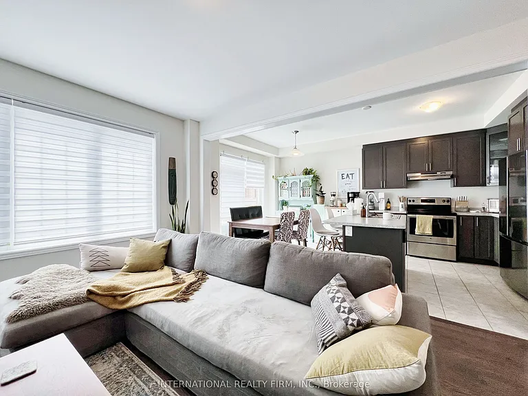 1 Frederick Pearson St — Photo 20