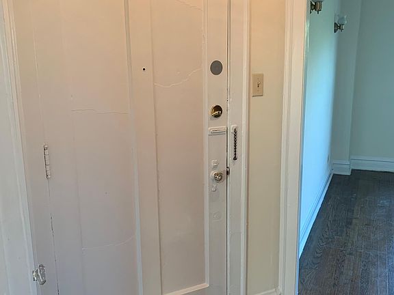 2nd image of 905 S Cuyler Ave APT 3