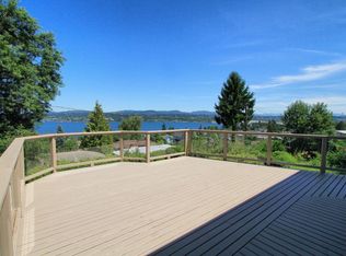 7722 S Lakeridge Dr, Seattle, WA 98178