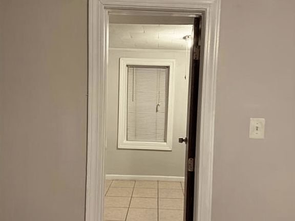 3rd image of 4942 S Artesian Ave #Ll