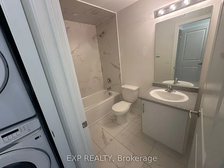 15100 Yonge St #241 — Photo 15