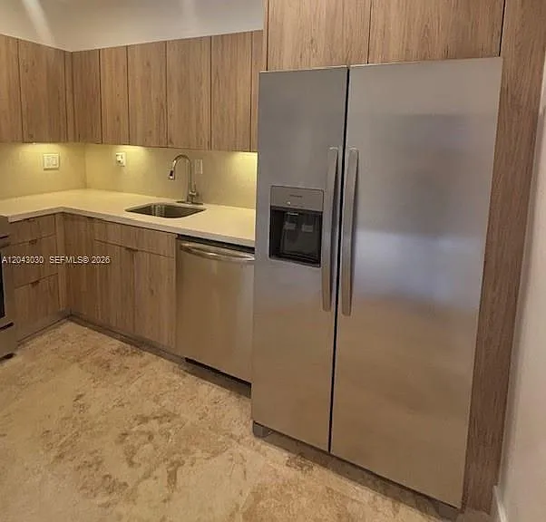 2666 Tigertail Ave #114 — Photo 2