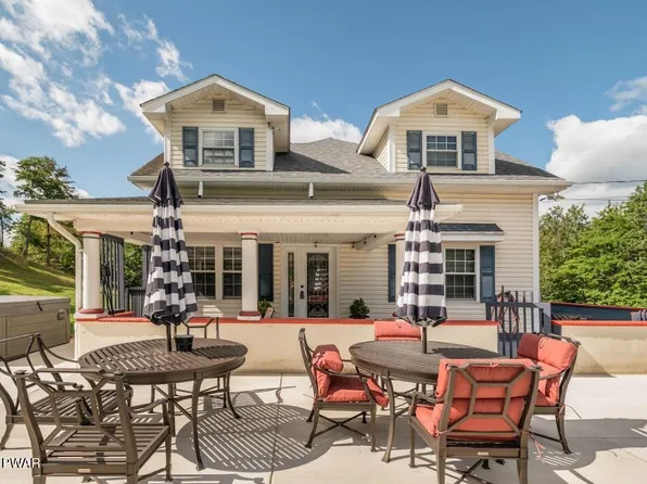 2557 Long Pond Rd, Long Pond, PA 18334