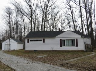 33500 Louis St, Eastlake, OH 44095