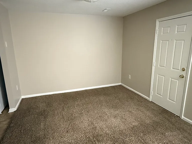 7759 McKnight St — Photo 7