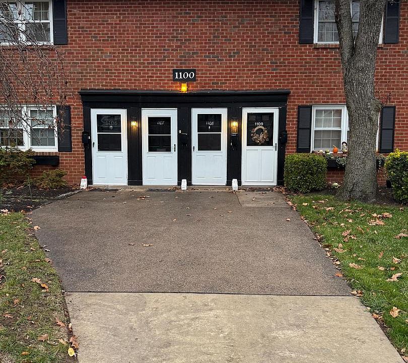 1st image of 1108 Yardley Cmns