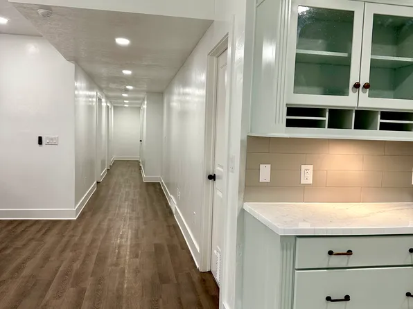 3298 W Neider Canyon Dr, South Jordan, UT 84095