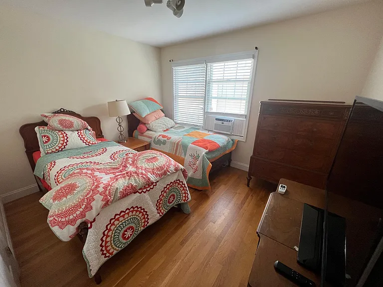 25 Lido Blvd — Photo 11