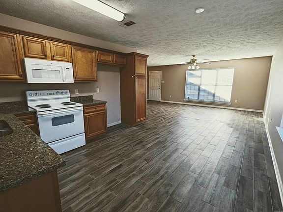 5th image of 1880 Arden Ln