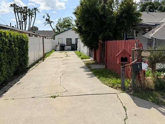 2nd image of 12918 Shreve Rd