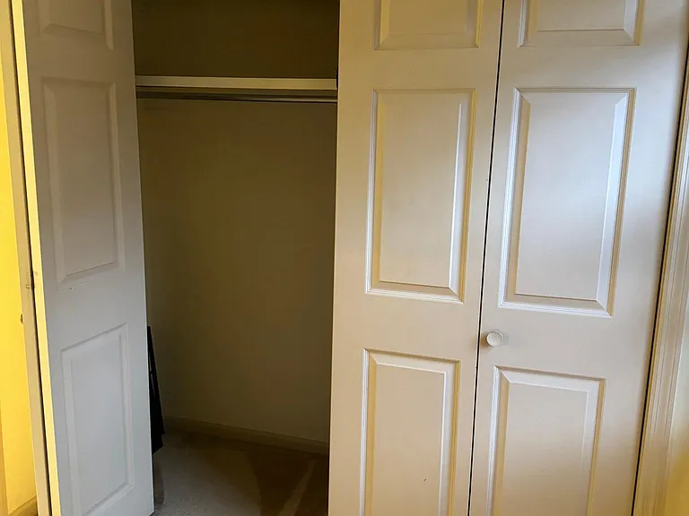 240 Chippendale Cir — Photo 32
